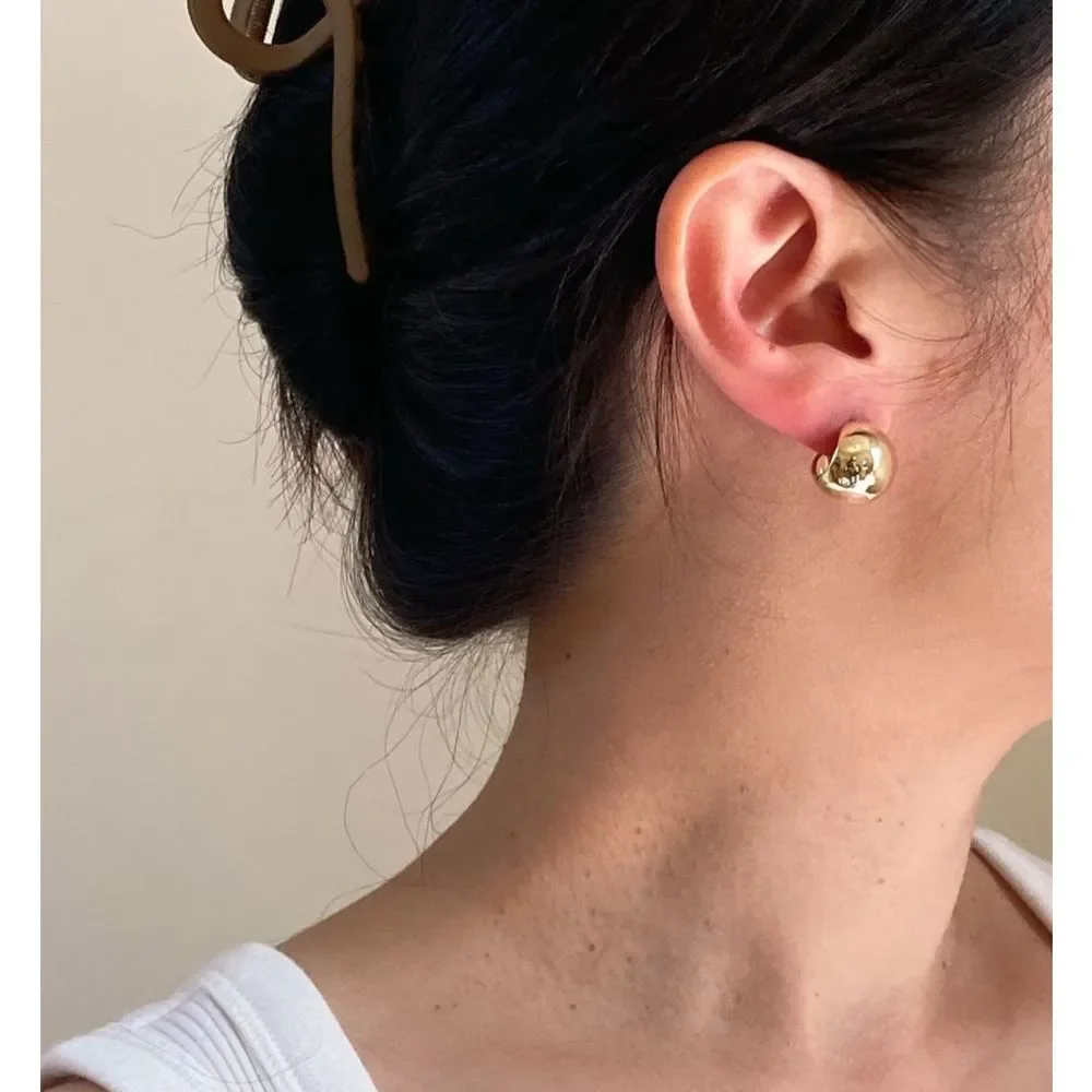 18K Gold Plated Champagne Light Gold Small Dome Chunky Earrings - Picture 5 of 6